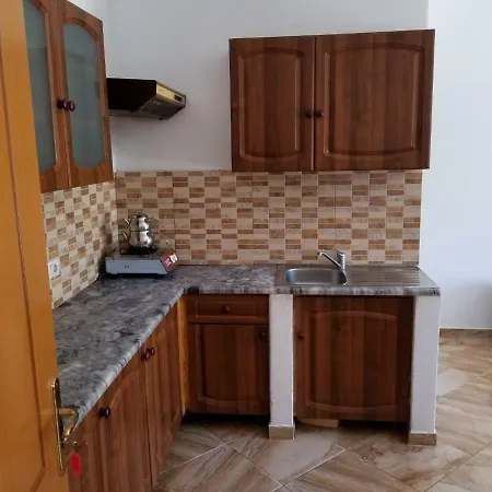 מלון Romantika